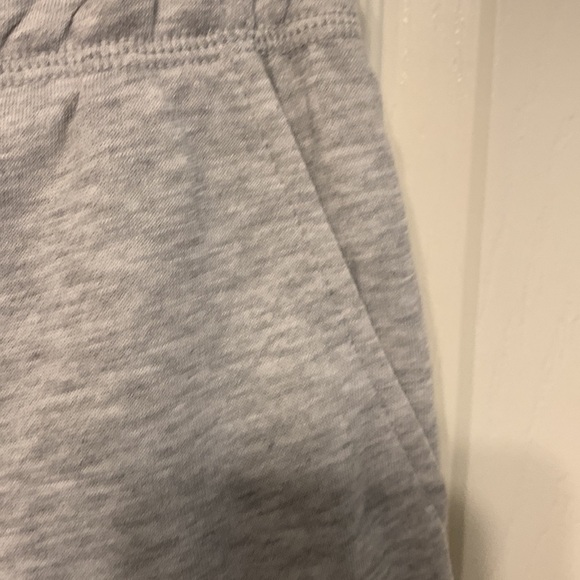 Halston Studio Shorts - Picture 3 of 7
